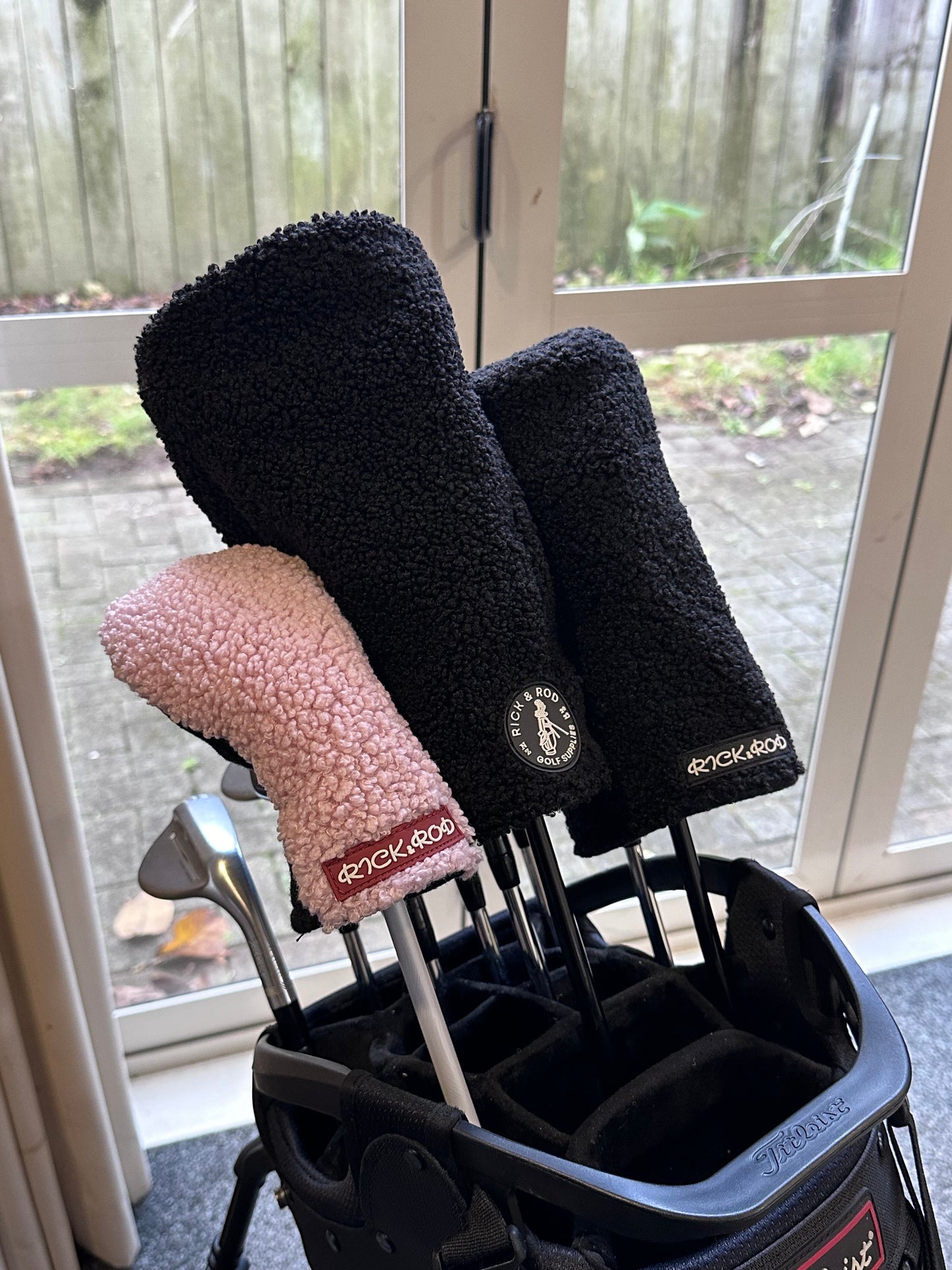 Bloom Mitt Hybrid Head Cover